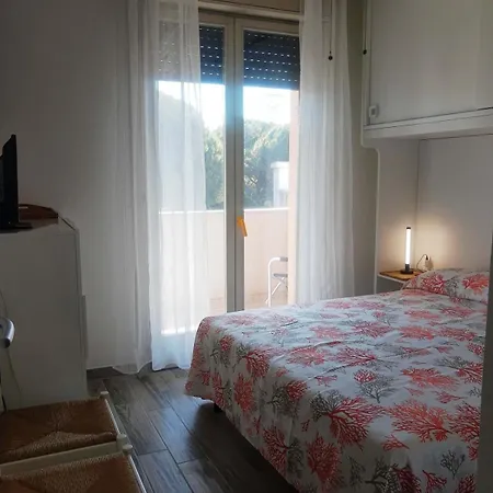Lägenhet Comfy Flat With Terrace By The Pool *